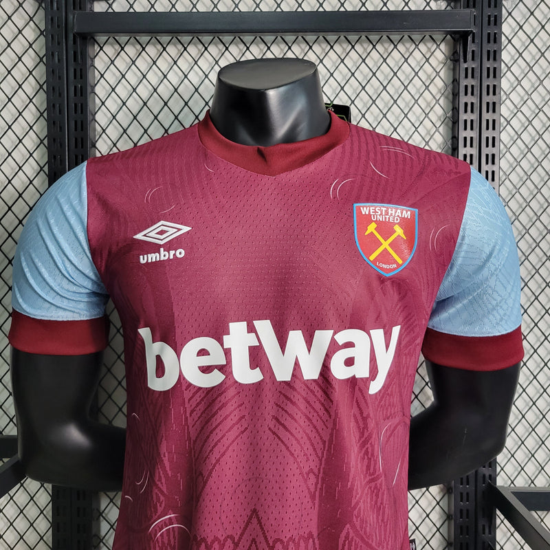 Camisa West Ham I 23/24 - Vermelha - Umbro - Masculino Jogador